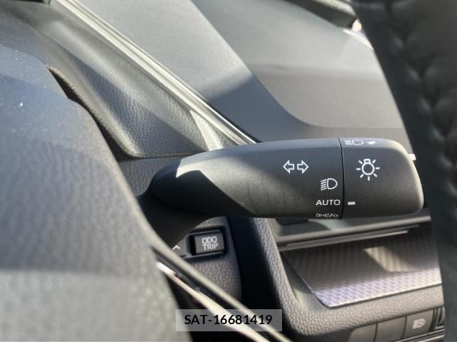Toyota PRIUS 2025-02 8216817-15