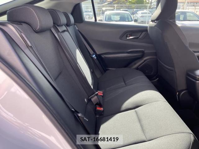 Toyota PRIUS 2025-02 8216817-4