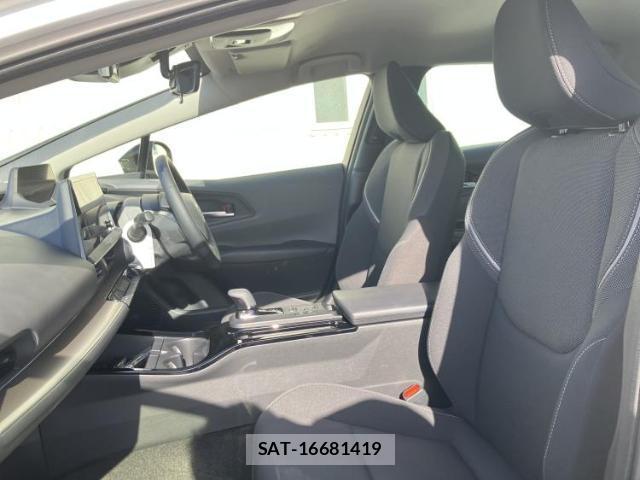 Toyota PRIUS 2025-02 8216817-5