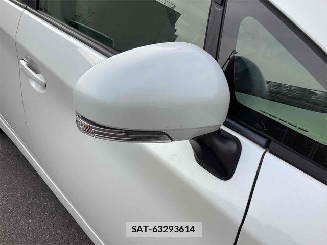 Toyota PRIUS 2013-04 8216845-14