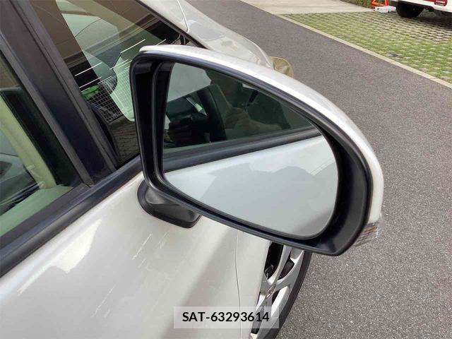 Toyota PRIUS 2013-04 8216845-15