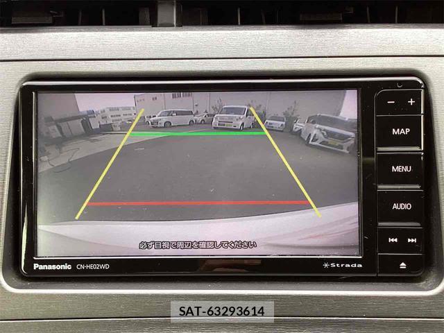 Toyota PRIUS 2013-04 8216845-2