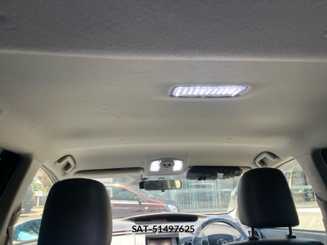 Toyota PRIUS 2010-07 8217163-15
