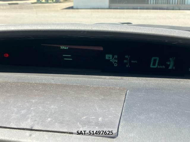 Toyota PRIUS 2010-07 8217163-16