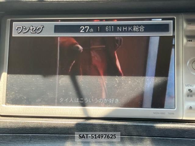 Toyota PRIUS 2010-07 8217163-18