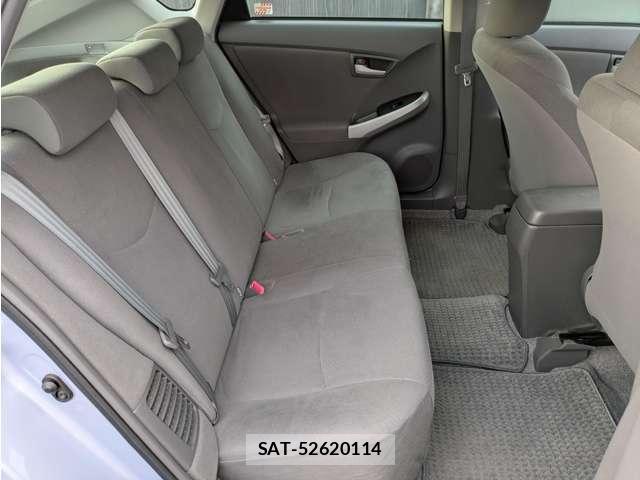 Toyota PRIUS 2010-07 8217221-13