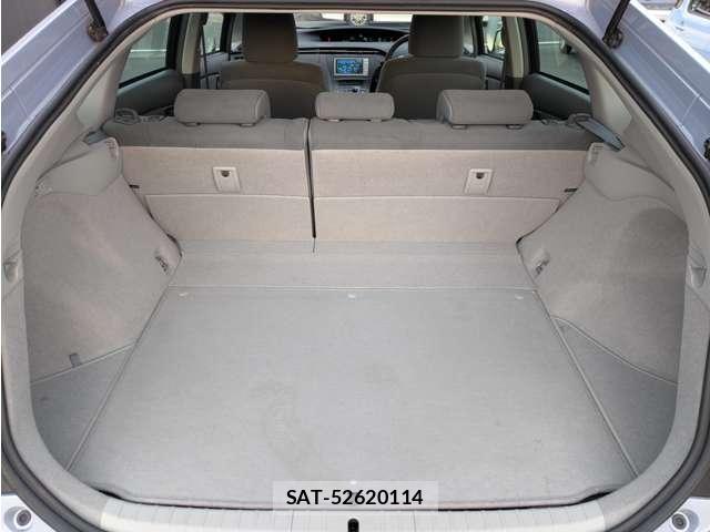 Toyota PRIUS 2010-07 8217221-14