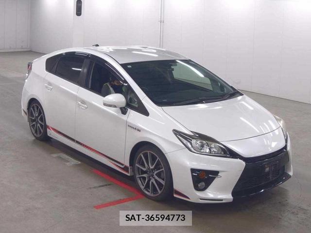 Toyota PRIUS 2014-11 8217544-0