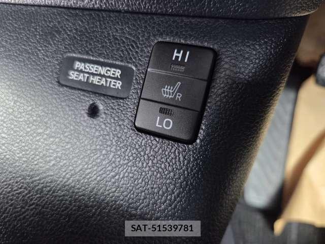 Toyota PRIUS 2017-03 8218136-13