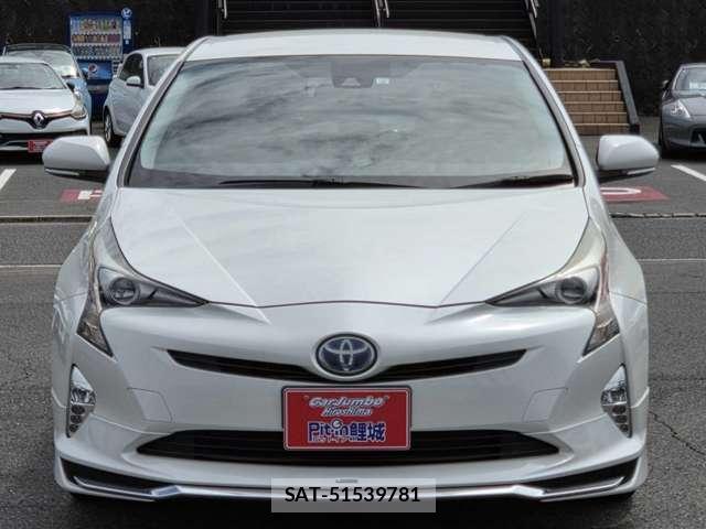 Toyota PRIUS 2017-03 8218136-3