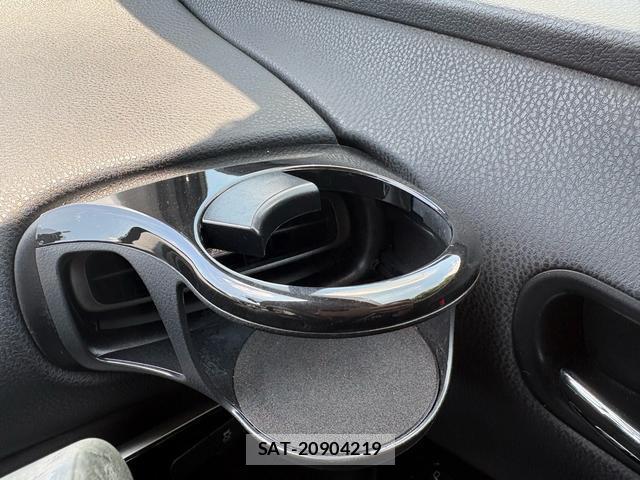 Toyota PRIUS 2016-01 8218287-15