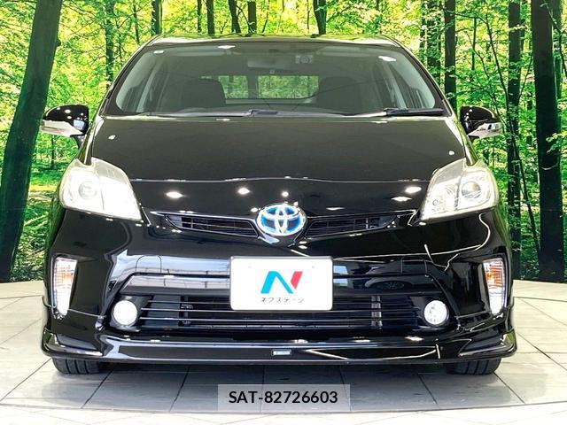 Toyota PRIUS 2013-07 8218318-13