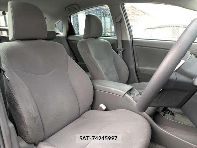 Toyota PRIUS 2009-07 8218330-9