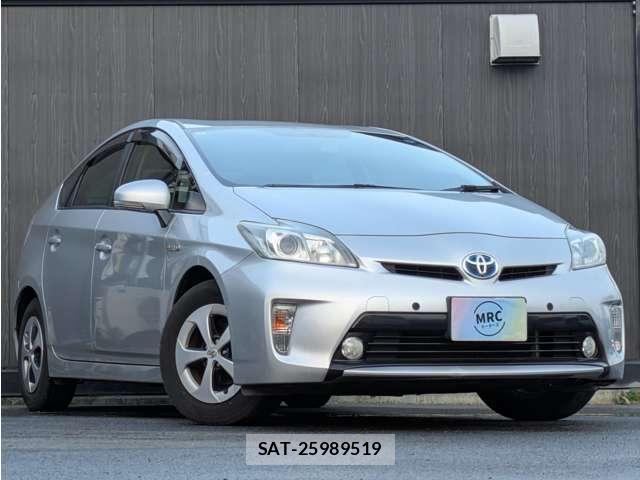 Toyota PRIUS 2012-02 8218332-3