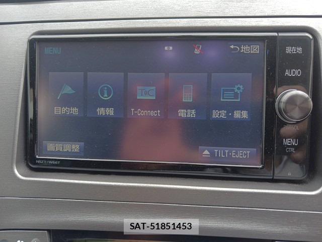 Toyota PRIUS 2012-08 8218519-4