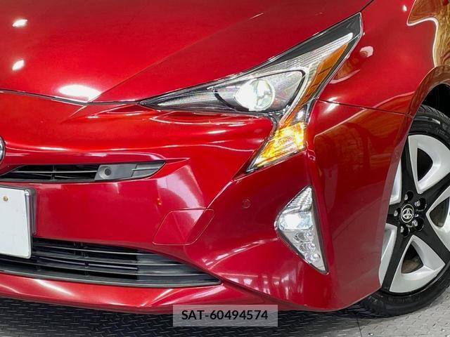 Toyota PRIUS 2018-09 8218528-11