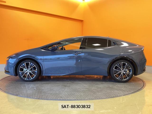 Toyota PRIUS 2024-09 8218688-7