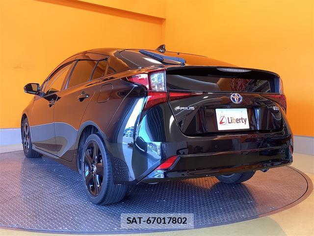 Toyota PRIUS 2021-08 8218698-9