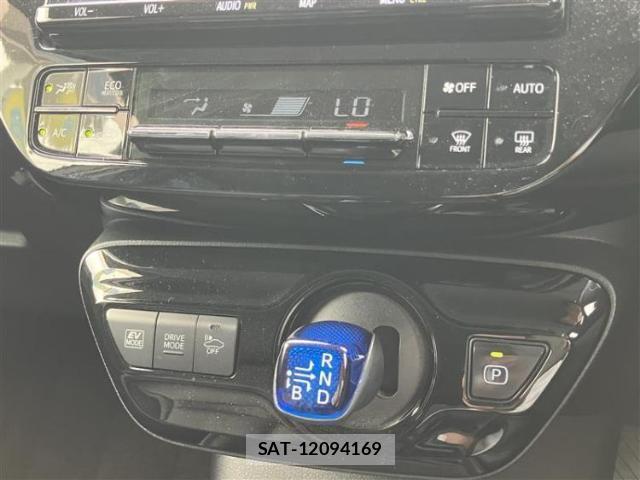 Toyota PRIUS 2019-07 8218759-11
