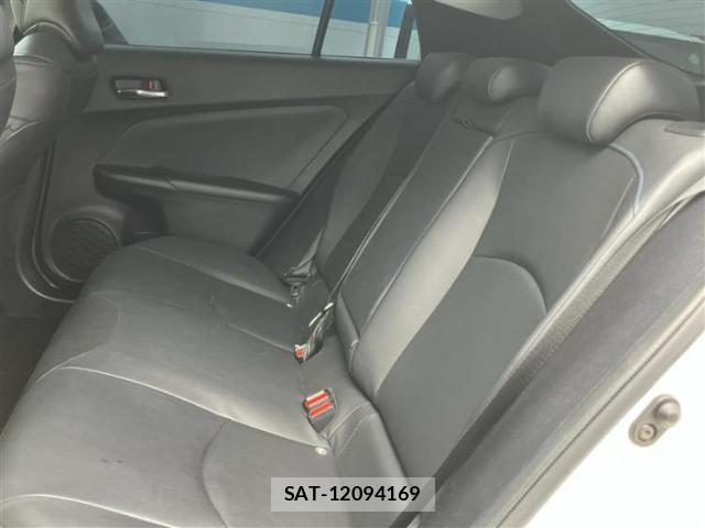 Toyota PRIUS 2019-07 8218759-5
