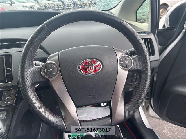 Toyota PRIUS 2012-11 8218781-12