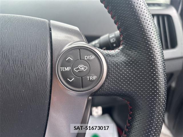 Toyota PRIUS 2012-11 8218781-14