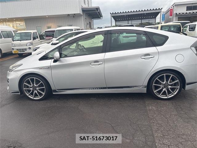 Toyota PRIUS 2012-11 8218781-4