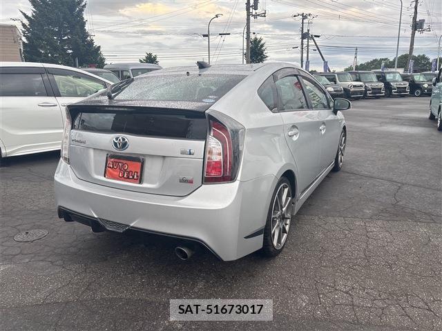 Toyota PRIUS 2012-11 8218781-7