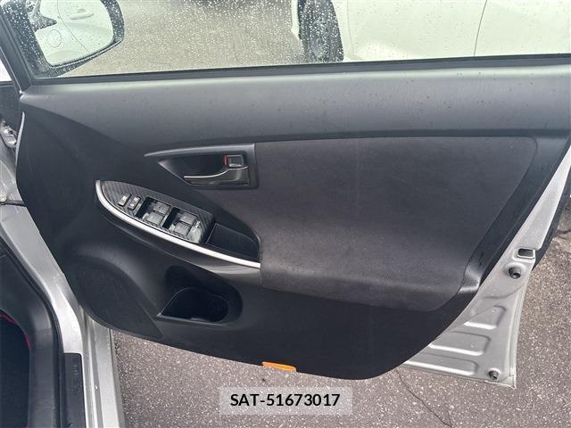 Toyota PRIUS 2012-11 8218781-9