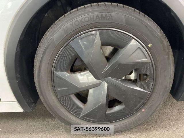 Toyota PRIUS 2023-05 8218826-5