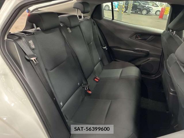 Toyota PRIUS 2023-05 8218826-6