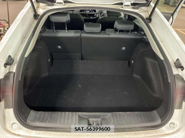Toyota PRIUS 2023-05 8218826-7