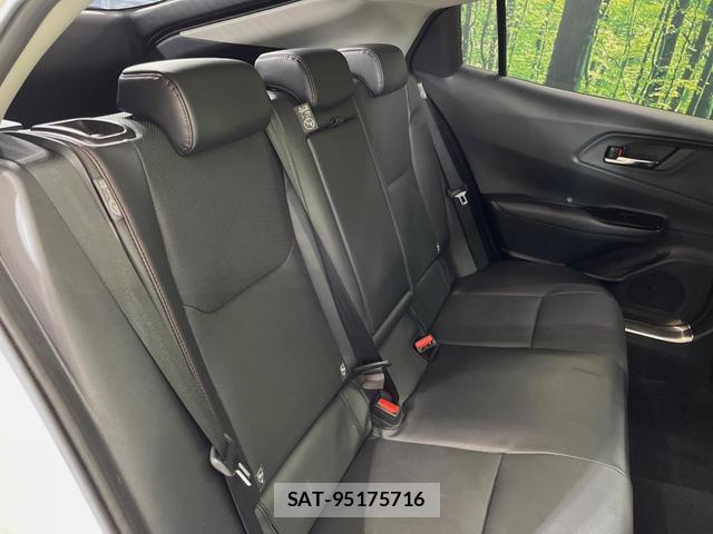 Toyota PRIUS 2023-08 8219153-8