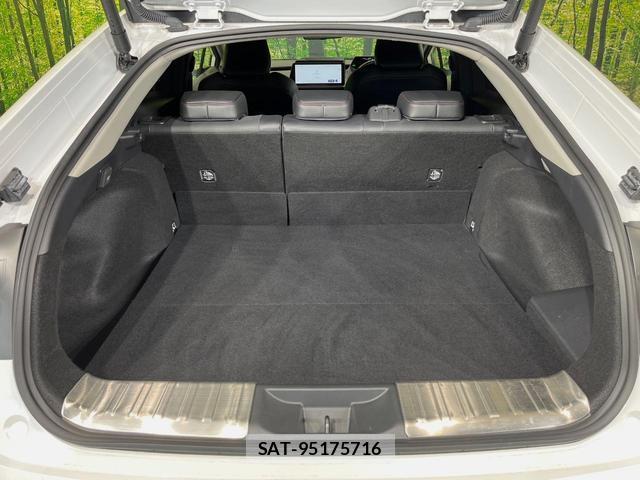 Toyota PRIUS 2023-08 8219153-9