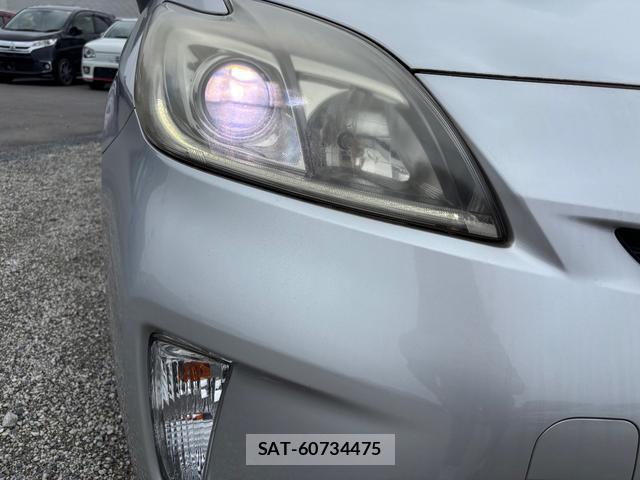 Toyota PRIUS 2013-07 8219231-7