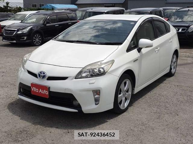 Toyota PRIUS 2012-08 8219251-15