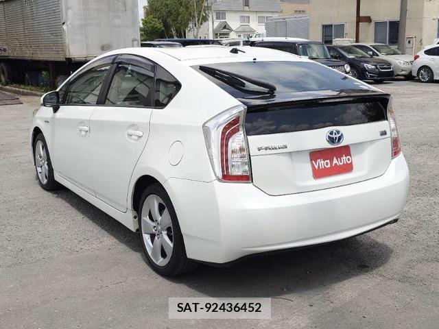 Toyota PRIUS 2012-08 8219251-4