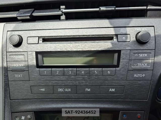 Toyota PRIUS 2012-08 8219251-8