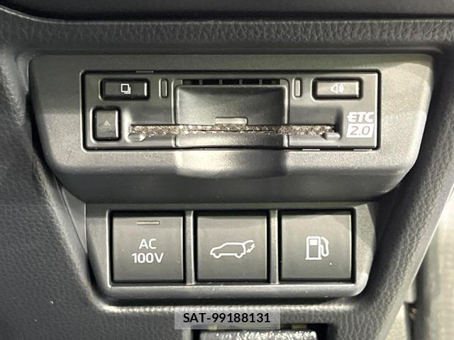 Toyota PRIUS 2023-06 8219345-5