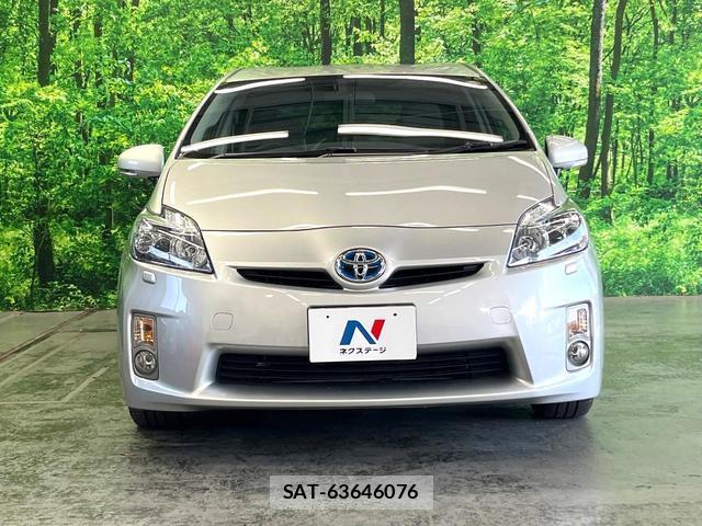 Toyota PRIUS 2011-12 8219438-12
