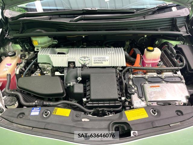 Toyota PRIUS 2011-12 8219438-16