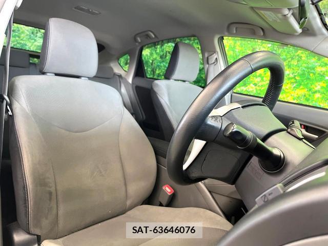 Toyota PRIUS 2011-12 8219438-7