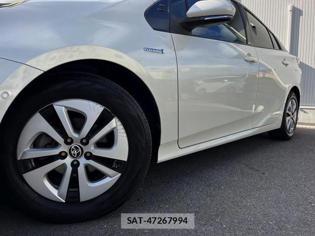 Toyota PRIUS 2016-07 8219440-15