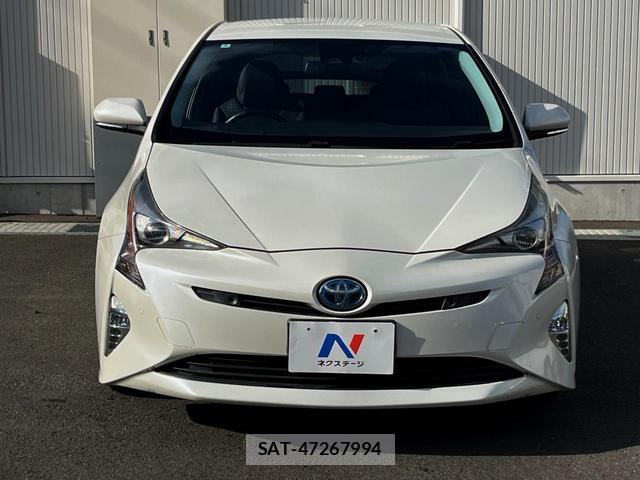Toyota PRIUS 2016-07 8219440-16