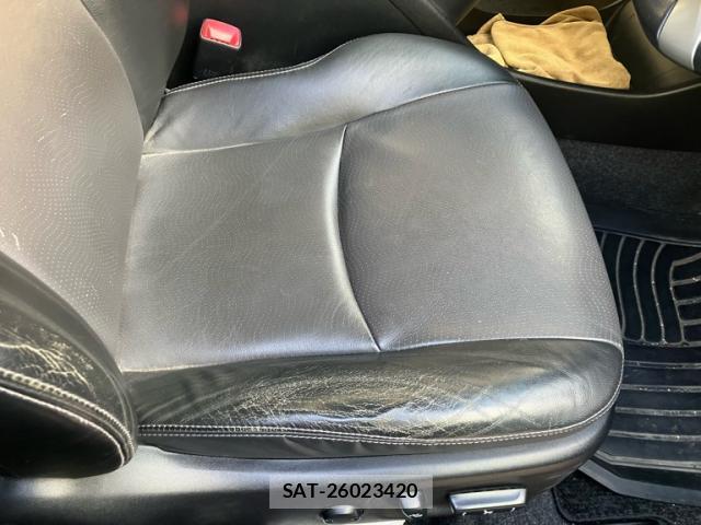 Toyota PRIUS 2012-09 8219566-10