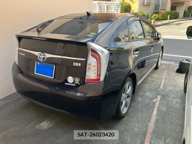 Toyota PRIUS 2012-09 8219566-13