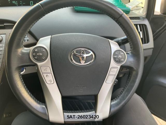 Toyota PRIUS 2012-09 8219566-19