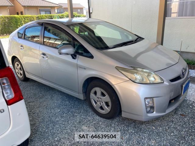 Toyota PRIUS 2010-01 8219776-2