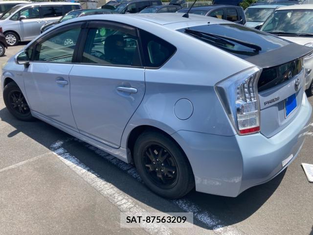 Toyota PRIUS 2009-10 8220032-12