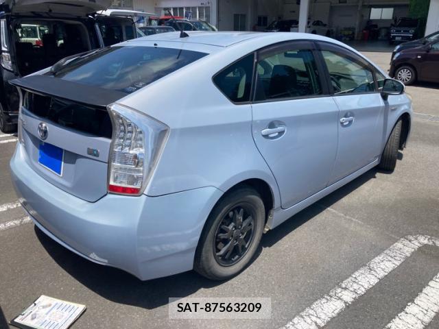 Toyota PRIUS 2009-10 8220032-13